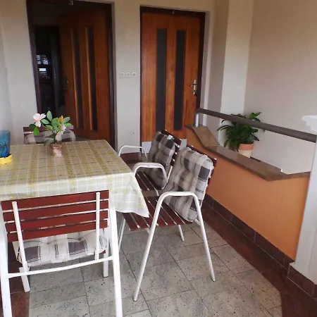 Apartment 15