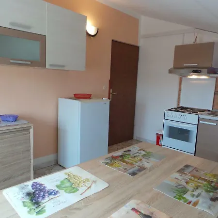 Apartment 15 *